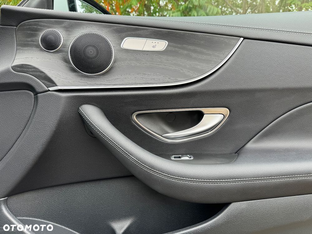 Mercedes-Benz Klasa E - 36