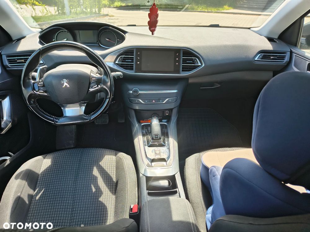Peugeot 308 - 9