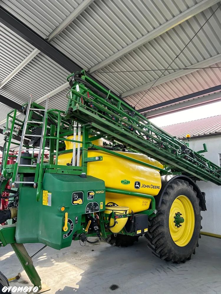 John Deere M 952i