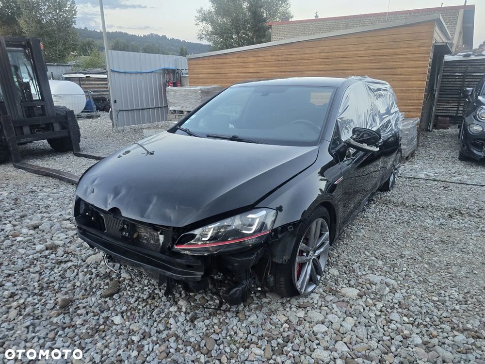 Volkswagen Golf GTI (BlueMotion Technology) DSG - 15