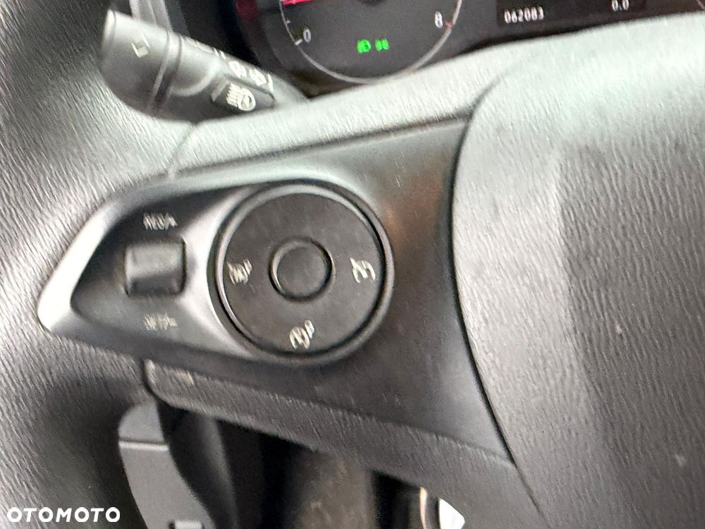 Opel COMBO - 15