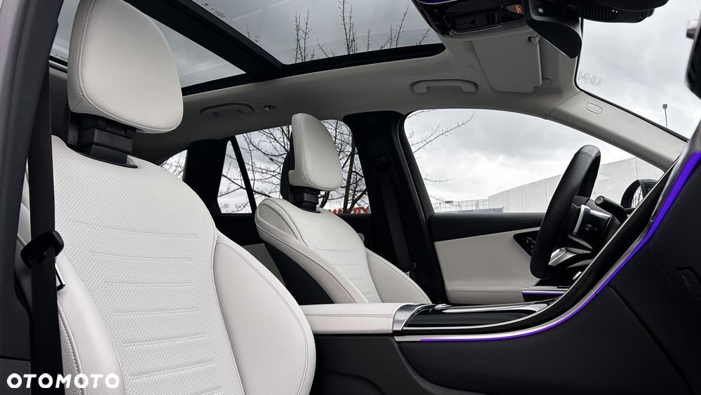 Mercedes-Benz GLC - 26