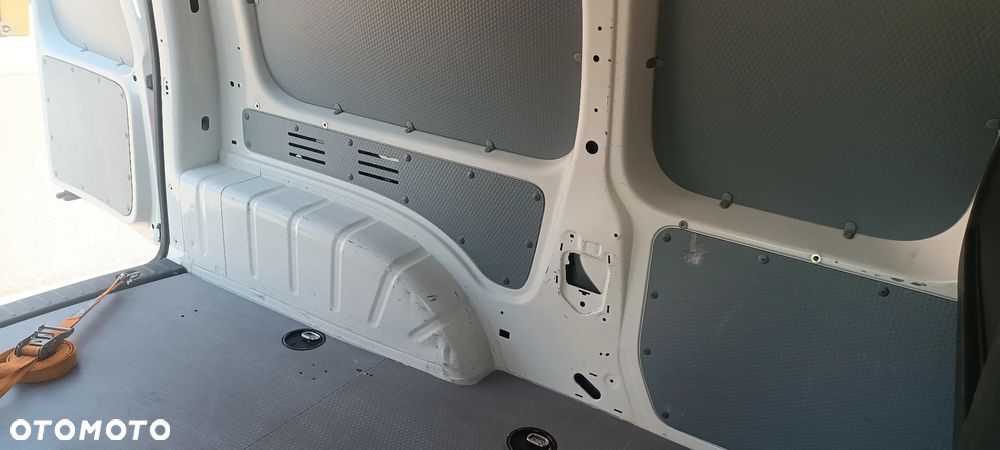 Volkswagen CADDY MAXI - 7