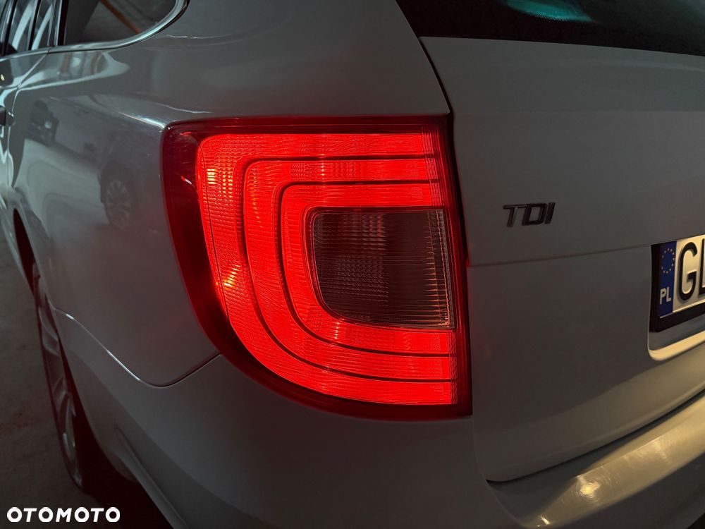 Skoda Superb 2.0 TDI Elegance - 17