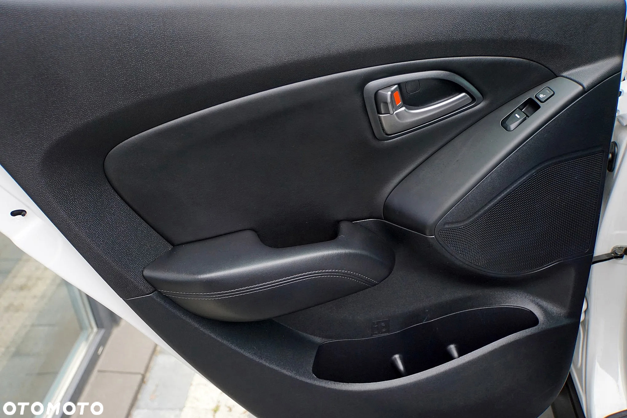Hyundai ix35 1.6 2WD Fifa World Cup Edition - 36