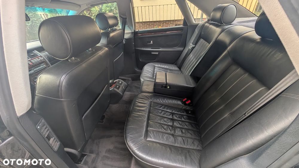 Audi A8 3.7 Tiptronic - 3