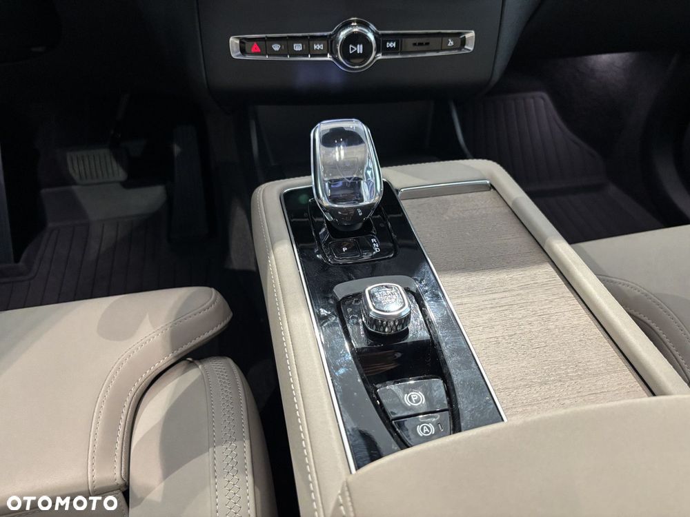 Volvo XC 90 - 14