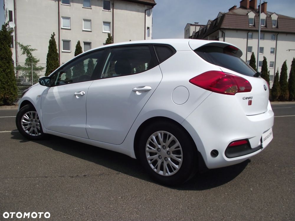 Kia Ceed 1.4 S - 11