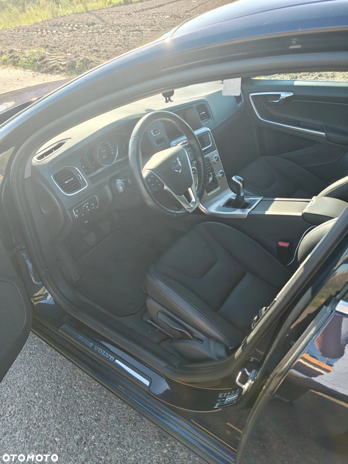 Volvo V60 D2 Momentum - 12