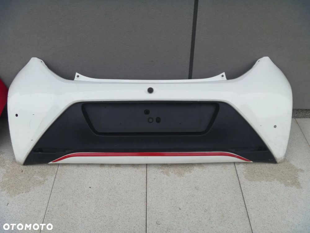 TOYOTA AYGO II ZDERZAK TYLNY ŁADNY PDC LUB BEZ - 4
