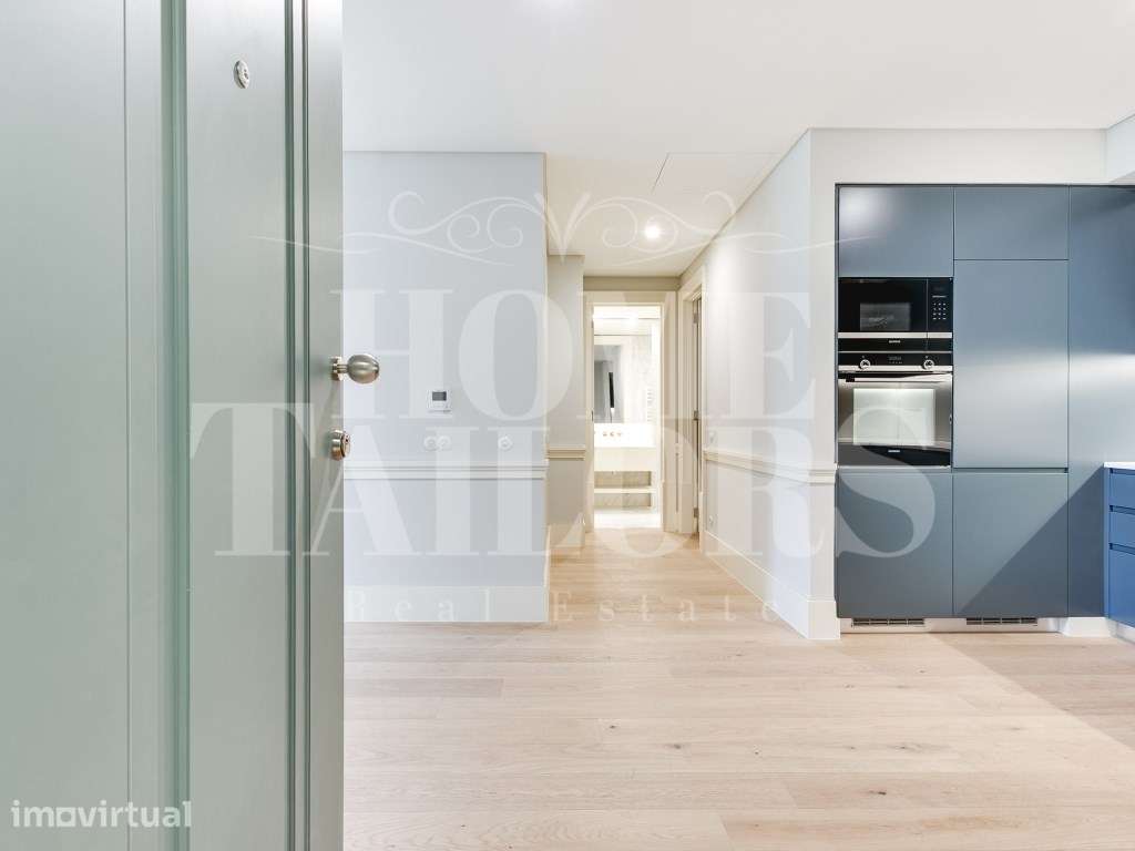 Apartamento T2 para venda na Praça Dom Pedro IV - Grande imagem: 3/29