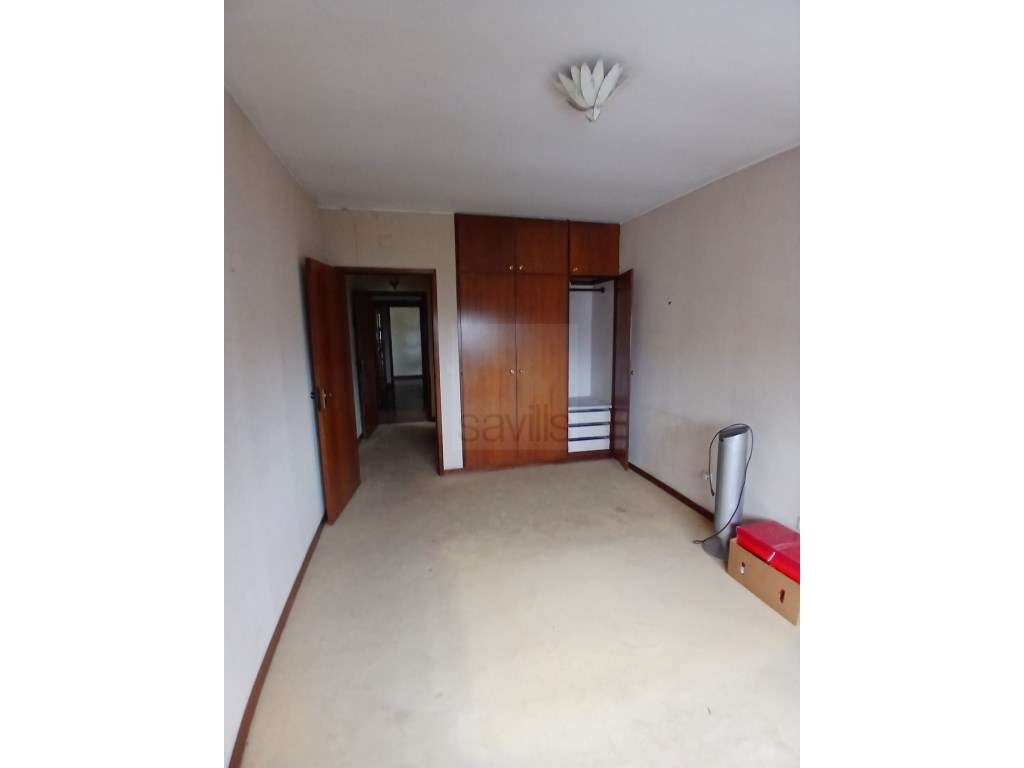 T3 com varanda na Zona do Pinheiro Manso - Porto - Grande imagem: 4/6