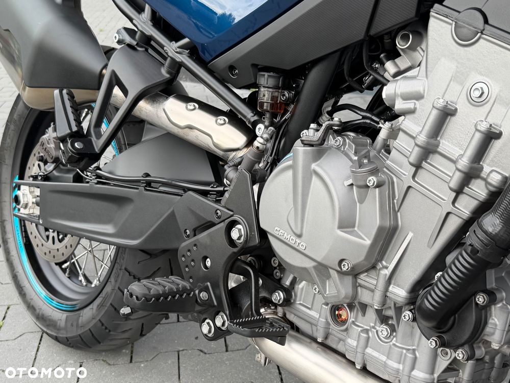 CFMoto 800MT Touring - 20