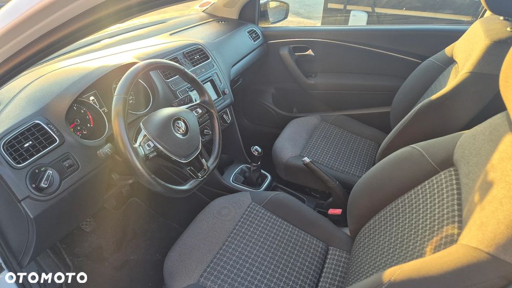 Volkswagen Polo - 4