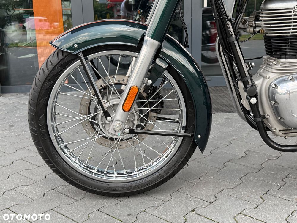 Royal Enfield Classic - 34