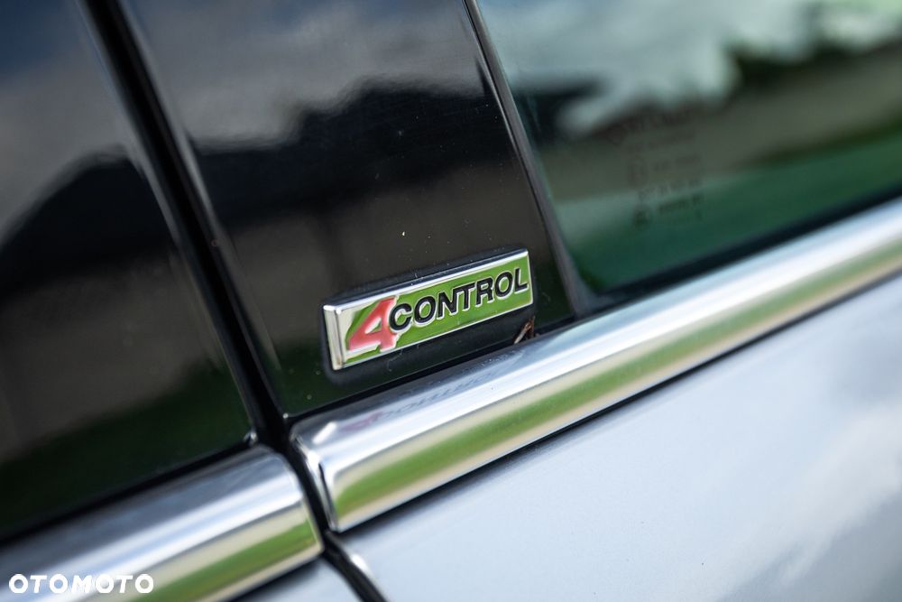 Renault Laguna dCi 150 FAP GT - 39