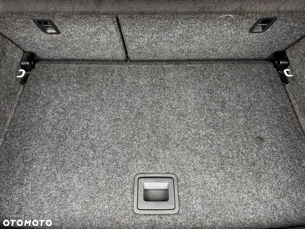 Volkswagen Polo - 13