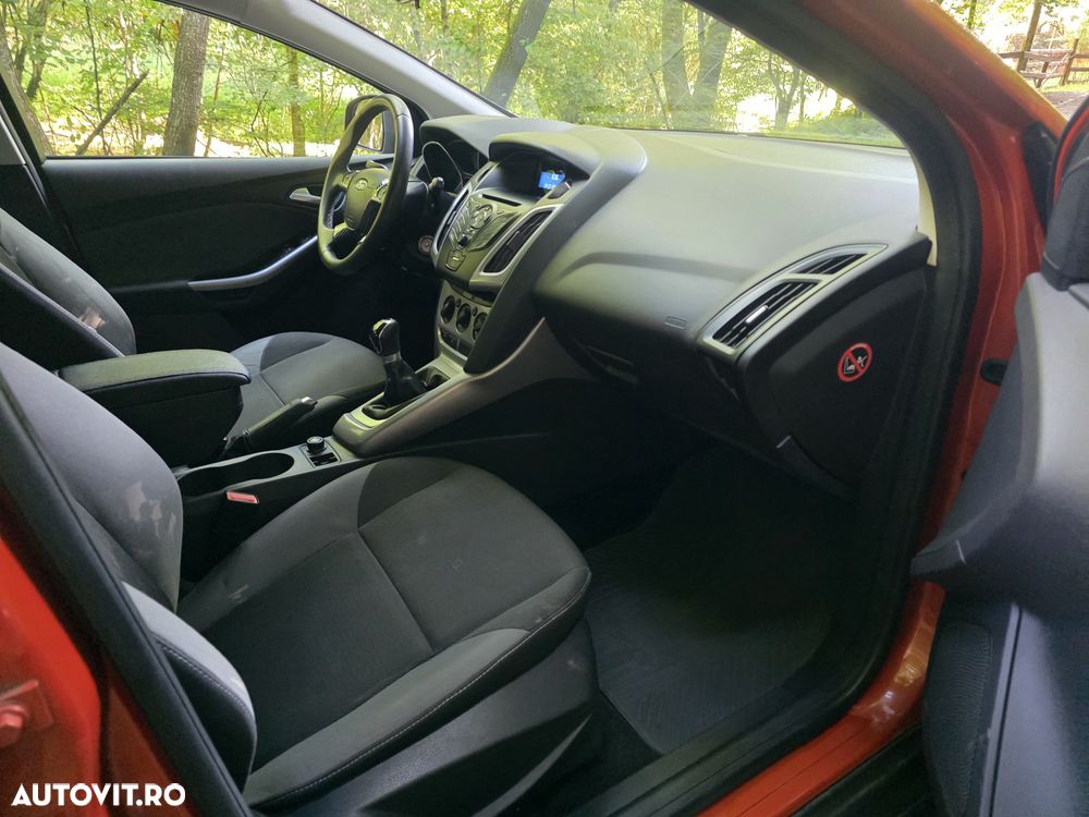 Ford Focus 1.6 TI-VCT Champions Edition - 20