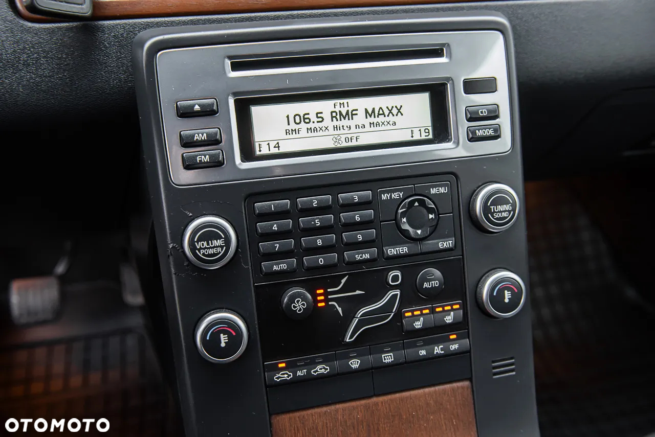 Volvo V70 2.0D Summum - 19