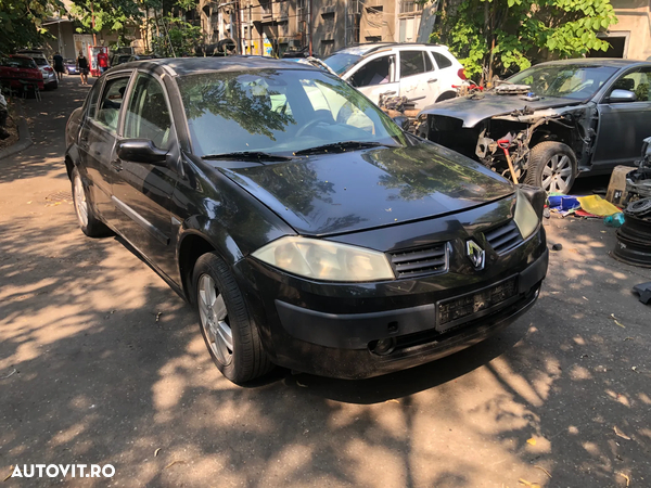 Dezmembrez Renault Megane II non facelift negru 1,5 DCI EURO 3 2005