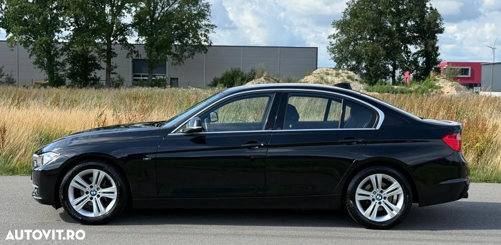 BMW Seria 3 320i Efficient Dynamics Edition Sport Line - 9