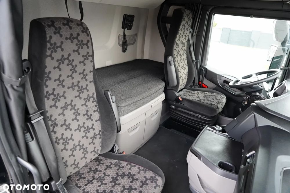 Scania S 500 / MEGA / RETARDER / LOW DECK / KLIMATYZACJA POSTOJOWA / - 31