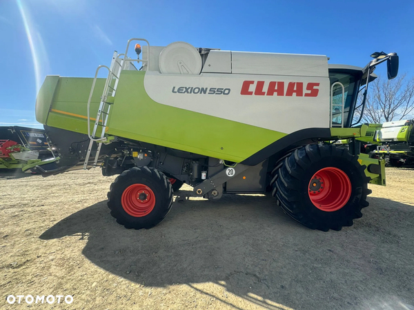 Claas LEXION 550 + HEDER