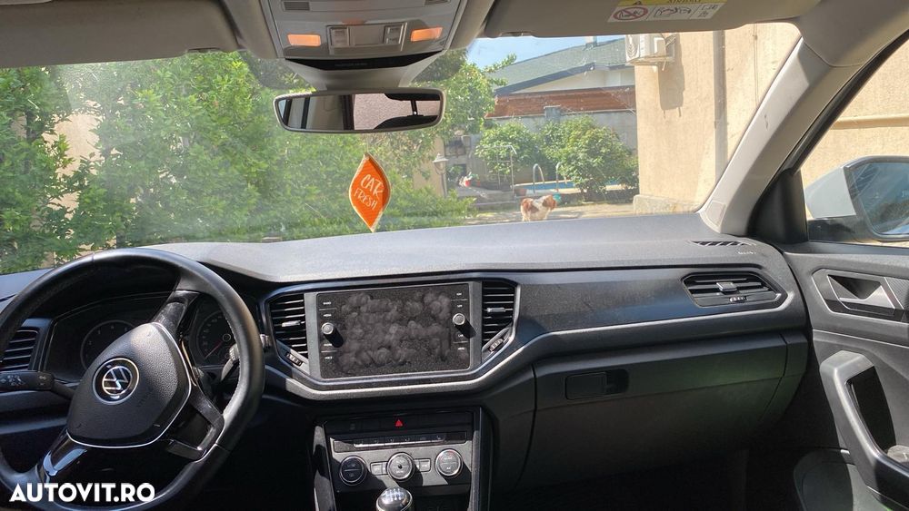 Volkswagen T-Roc 1.0 TSI Base - 1