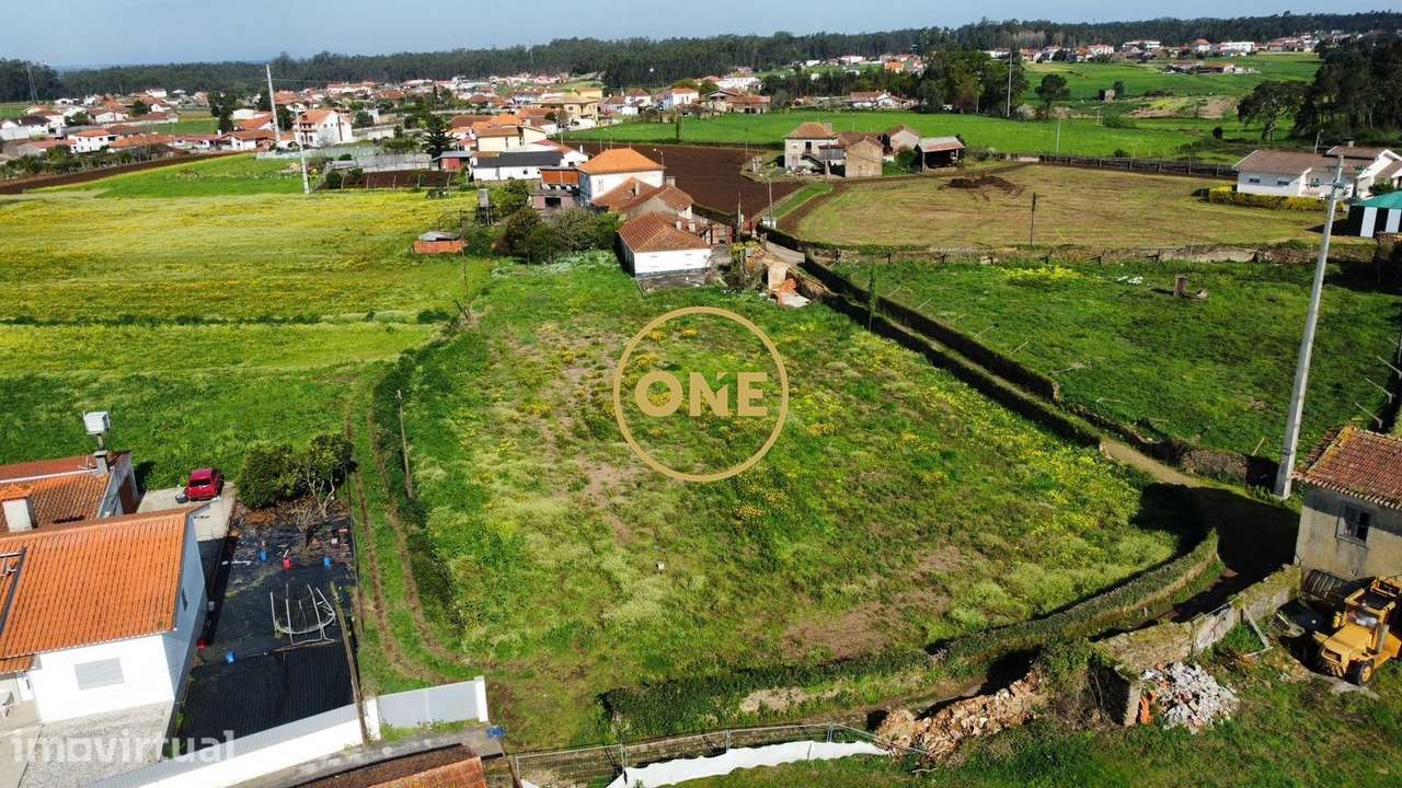 Terreno rústico com 1.600 m2 - Grande imagem: 2/13