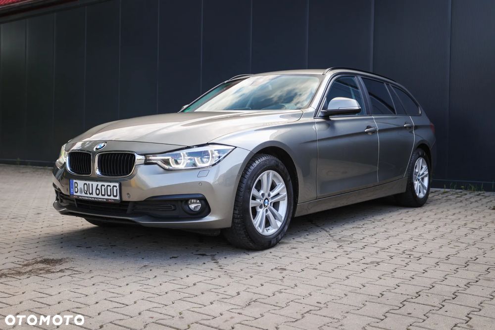 BMW Seria 3 318d Luxury Line - 2