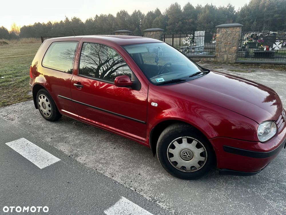 Volkswagen Golf 1.6 Basis - 6