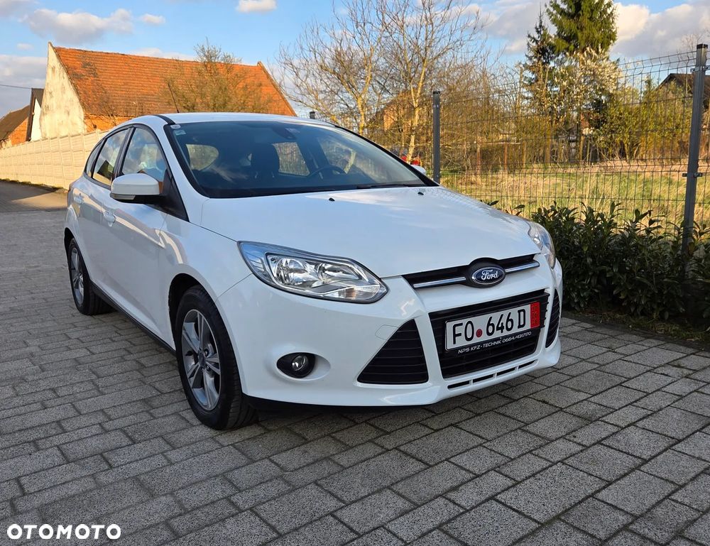 Ford Focus 1.6 Trend - 17