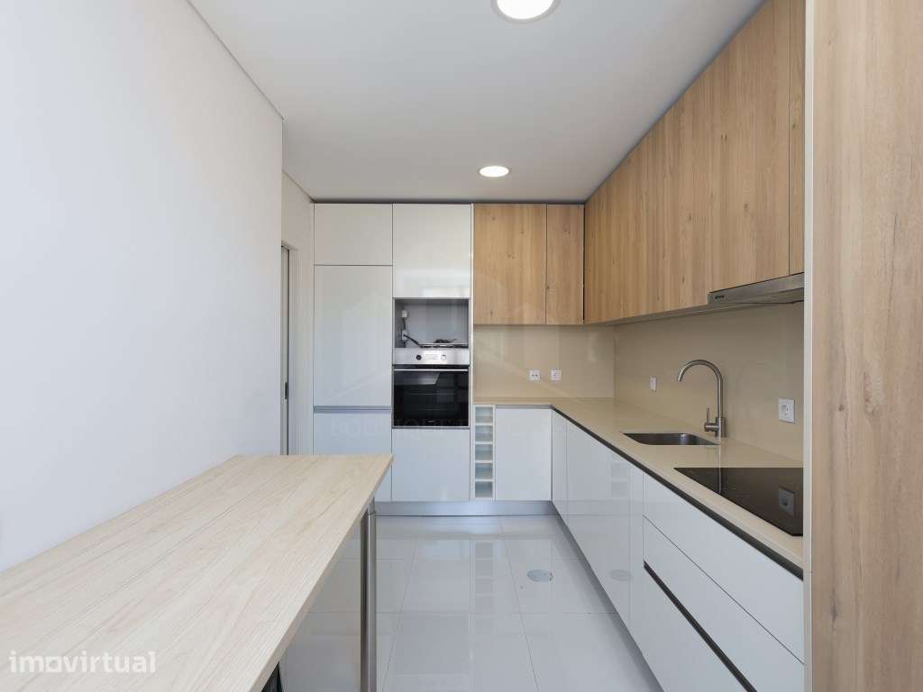 Apartamento T2+1 com garagem Box - Valadares - Grande imagem: 5/23