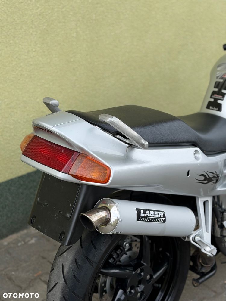 Honda VFR - 11