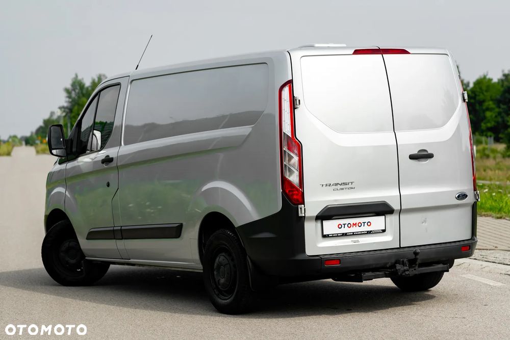 Ford Transit Custom - 13