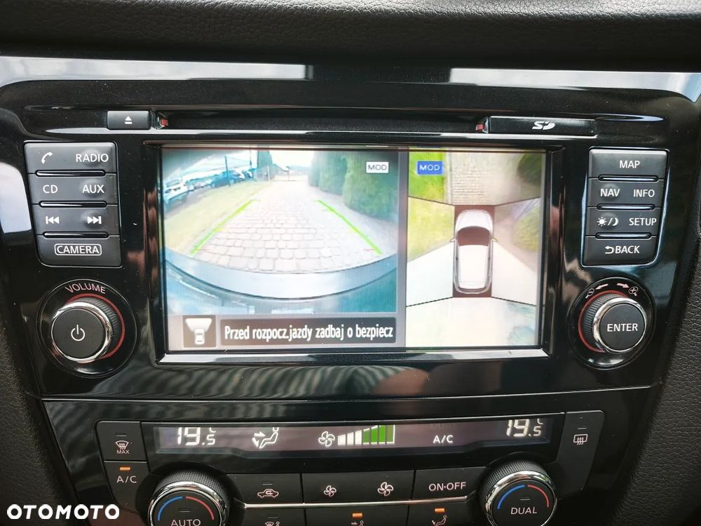 Nissan Qashqai 1.6 DIG-T N-Connecta - 37