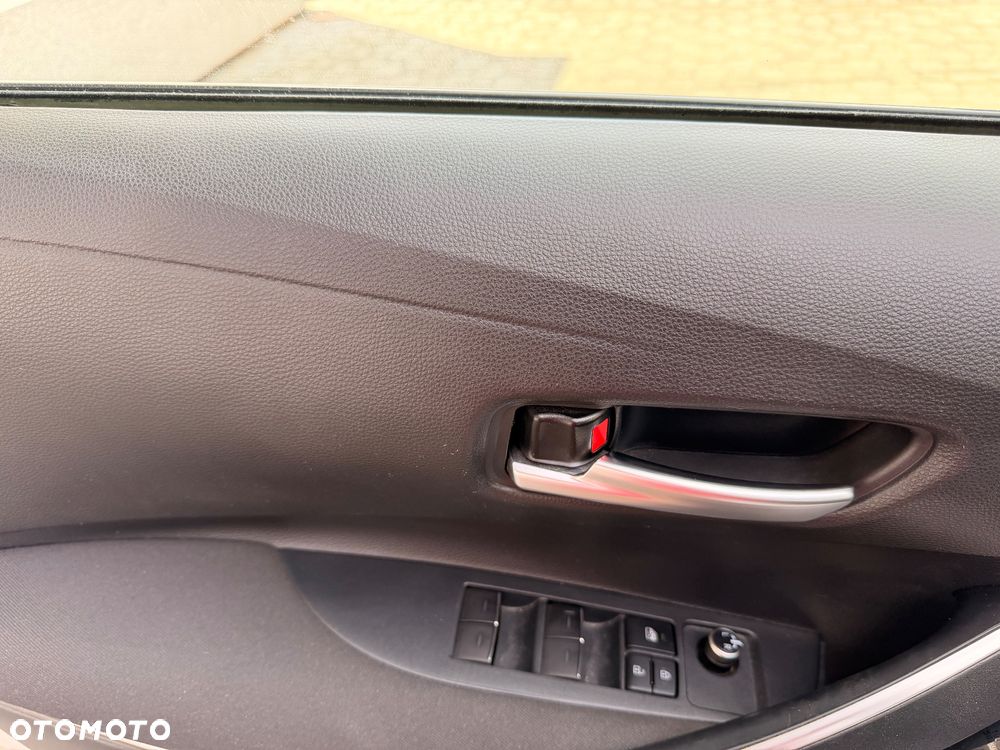 Toyota Corolla 1.8 Hybrid Comfort - 29