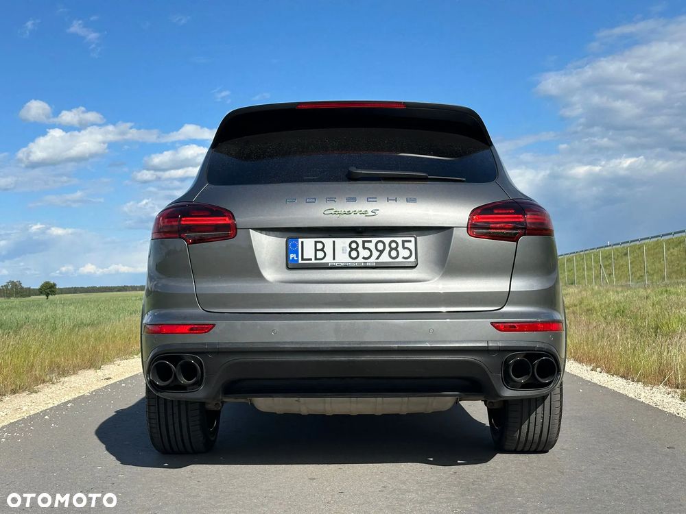 Porsche Cayenne S E-Hybrid - 32