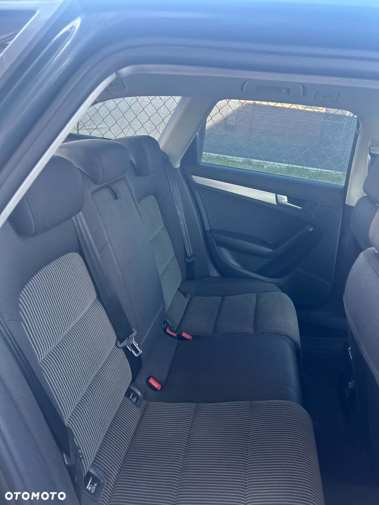Audi A4 Limousine 2.0 TDI DPF Ambition - 11