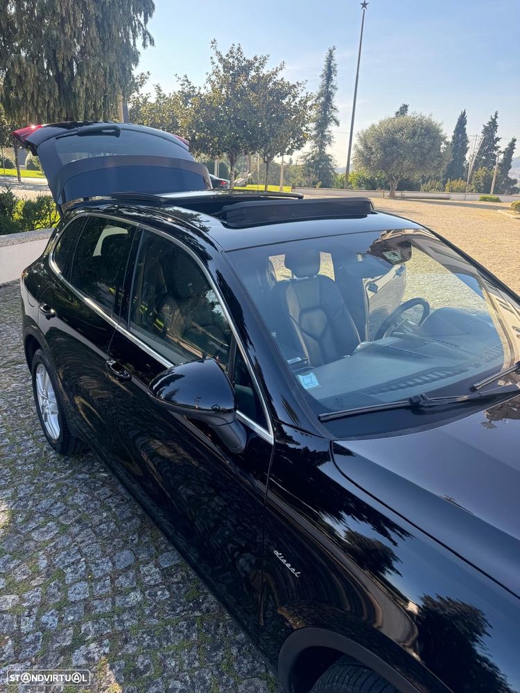 Porsche Cayenne - 16