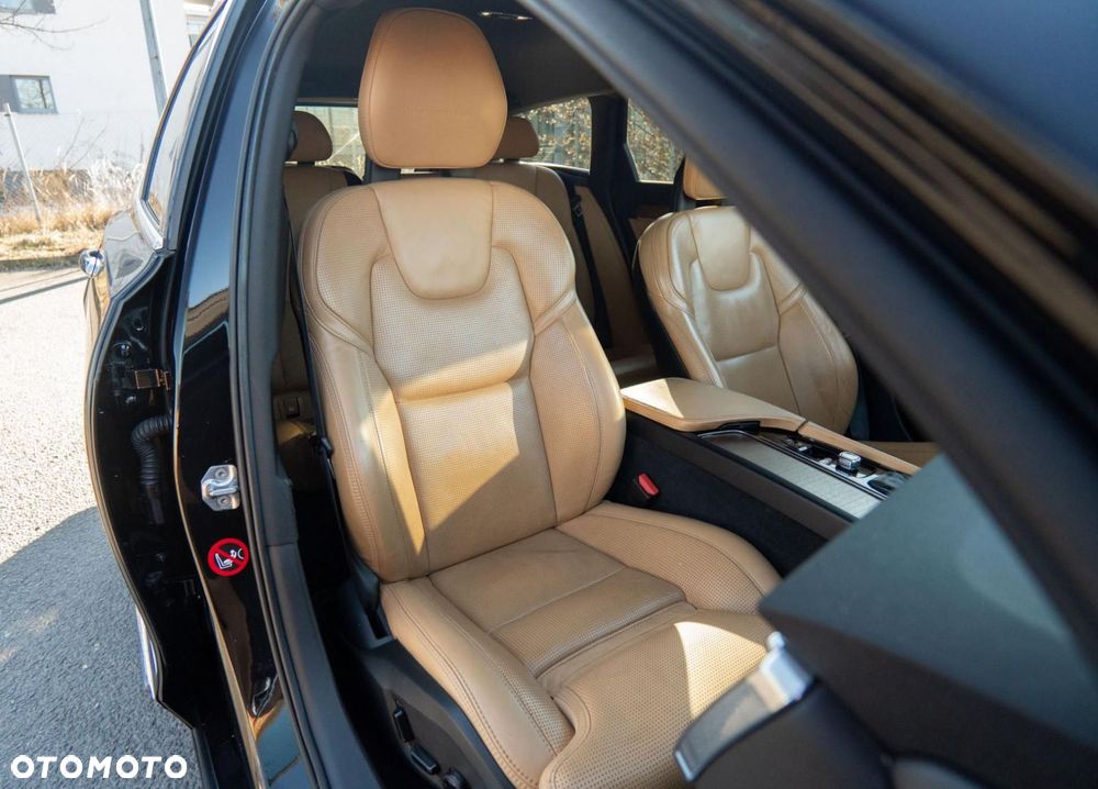 Volvo V90 D4 Inscription - 15