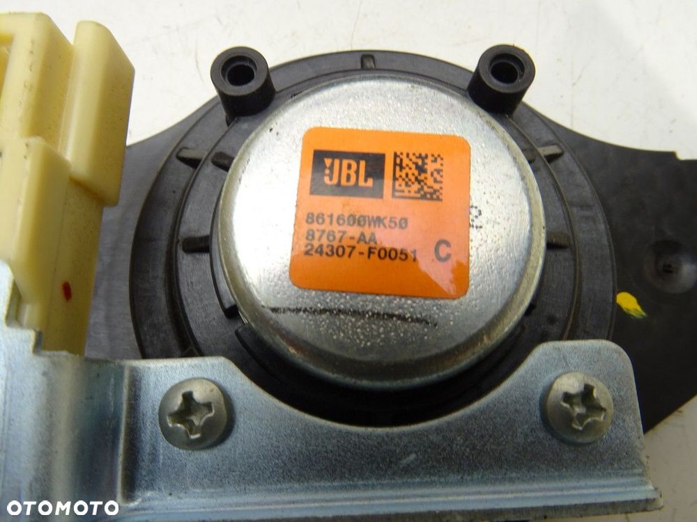 GŁOŚNIKI KOMPLET JBL - 1738.00 PLN - TOYOTA LAND CRUISER 200 (_J2_) 2007 - 2022 5.7 V8 (URJ200) - 8