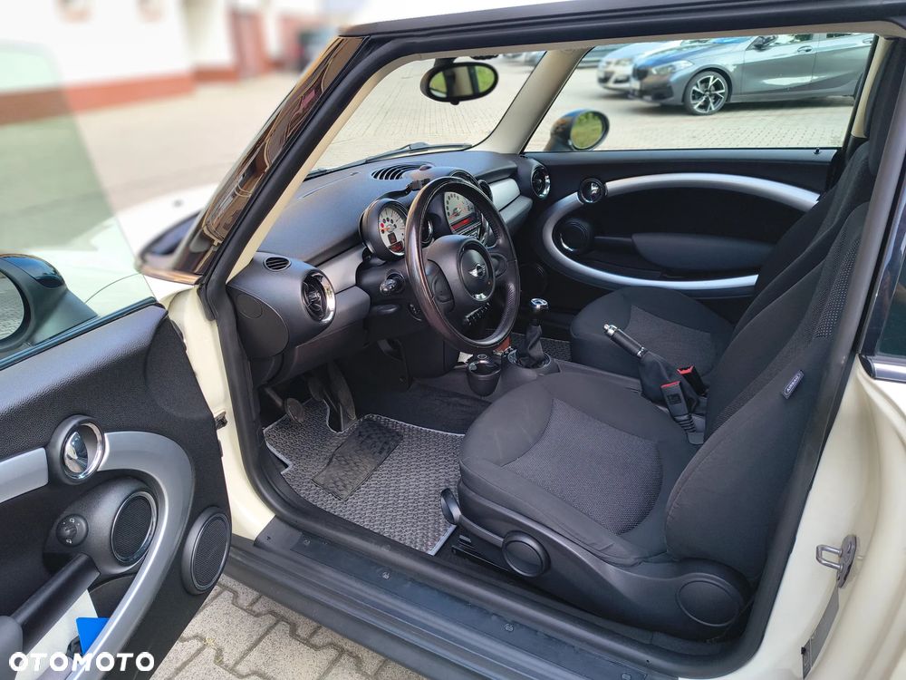 MINI Clubman One D - 4