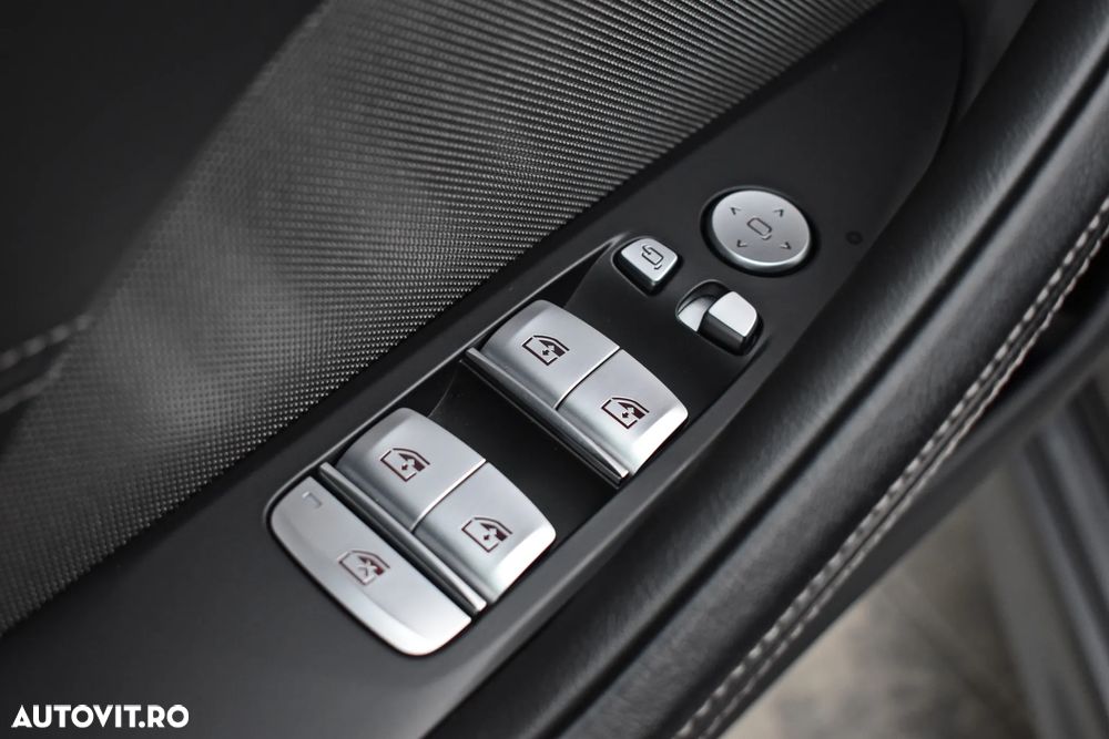 BMW Seria 8 - 22