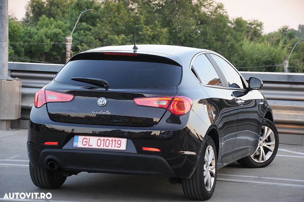 Alfa Romeo Giulietta 1.6 JTDM 16V - 9