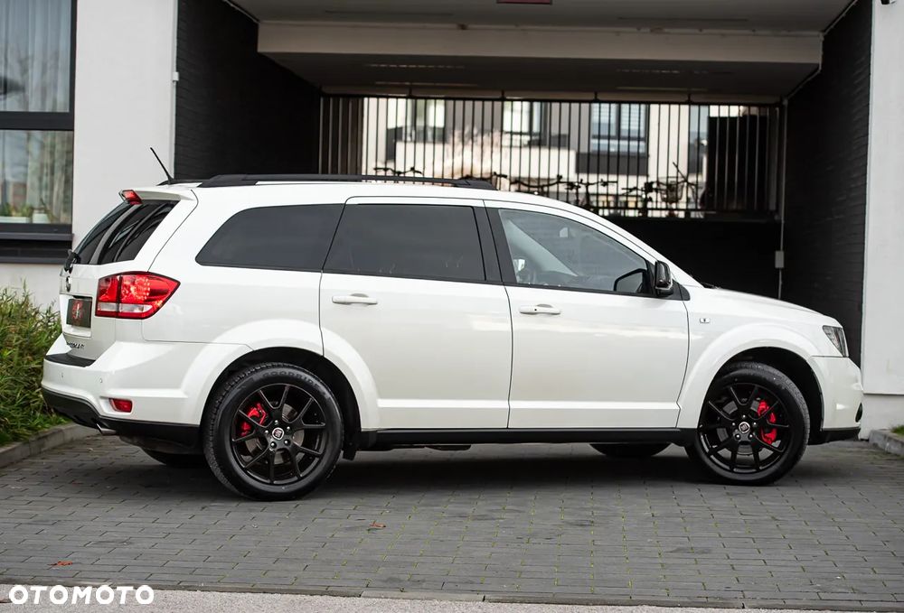 Fiat Freemont 2.0 Multijet 16V DPF Automatik Allrad Black Code - 4