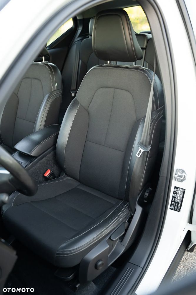 Volvo XC 40 D3 Momentum - 20