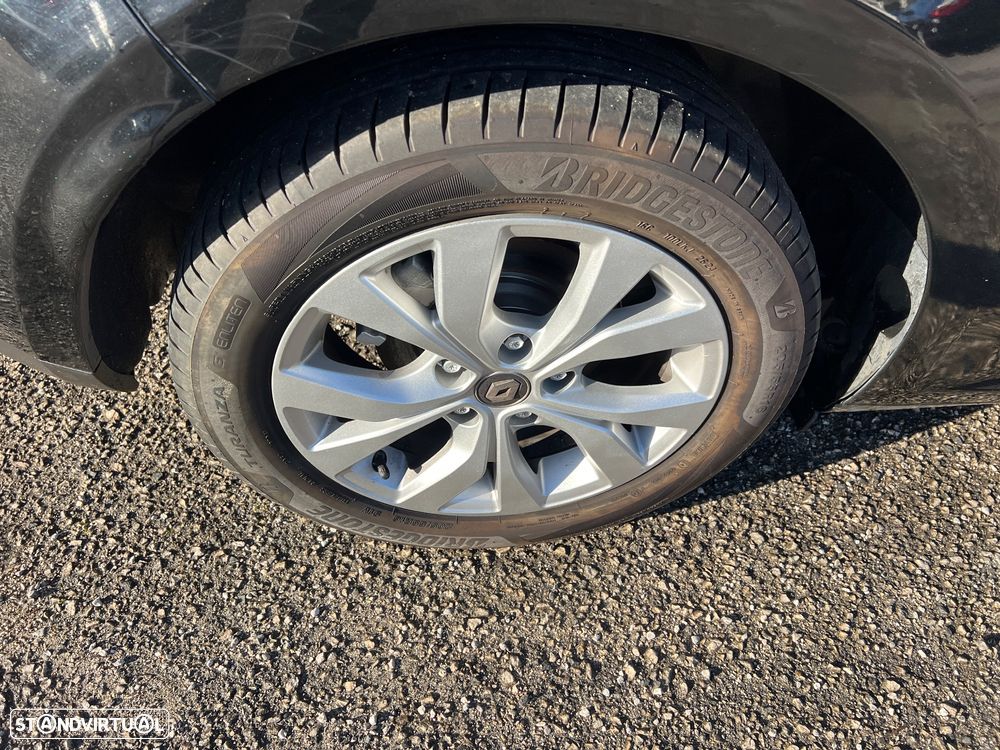 Renault Mégane 1.5 Blue dCi Limited - 11