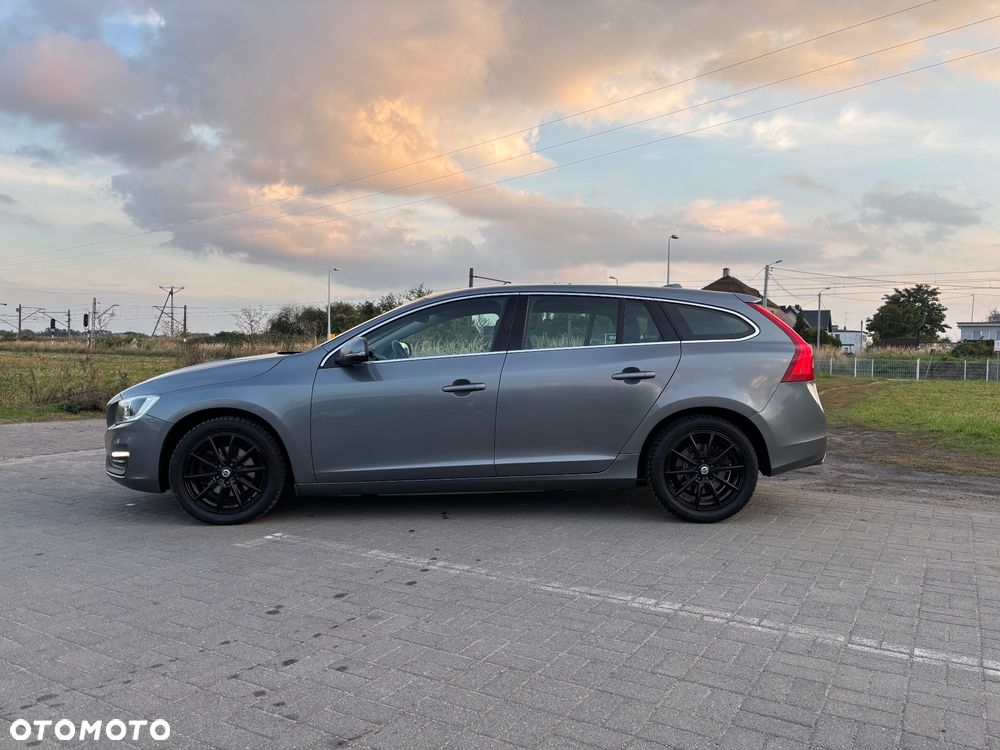 Volvo V60 D4 Momentum - 3