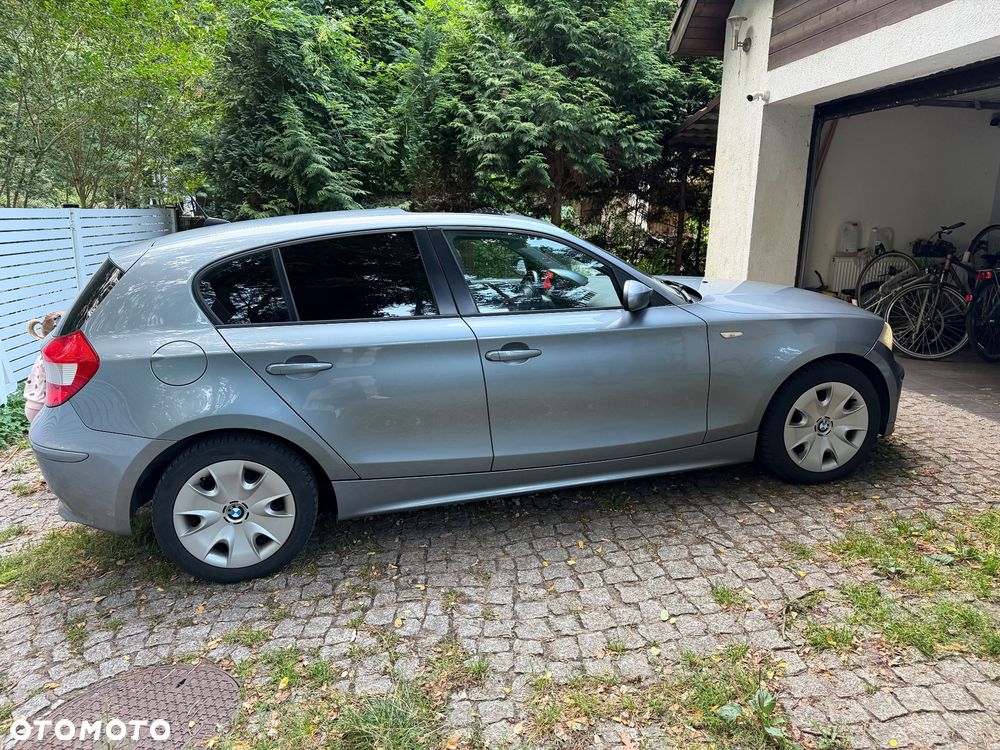 BMW Seria 1 120i - 6